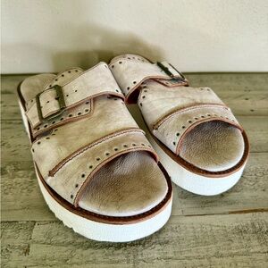 NWOB Bed Stu Distressed White Sandals 9